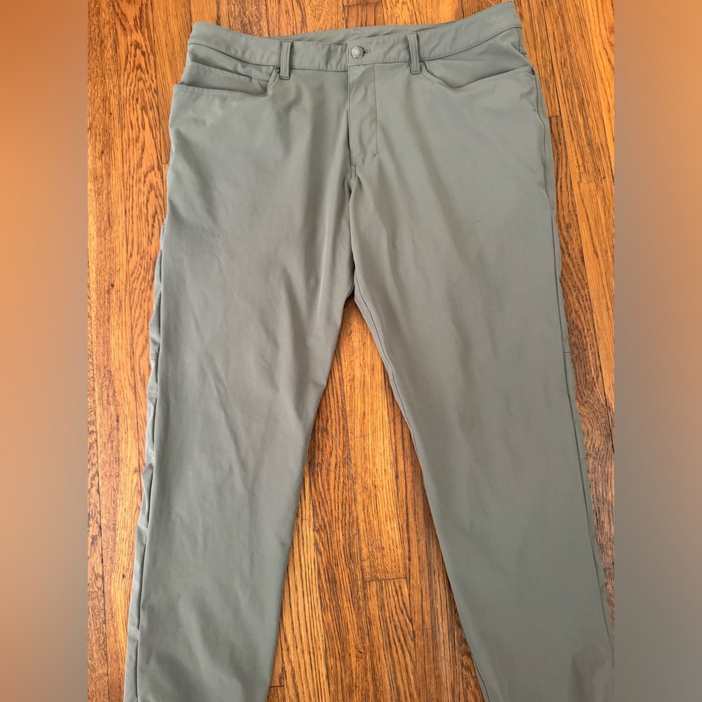 Lululemon Men’s ABC Pant Size 36